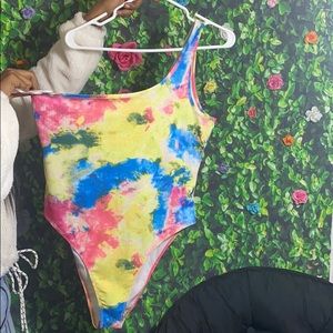 One shoulder tie die body suit, ribbed. Size XL